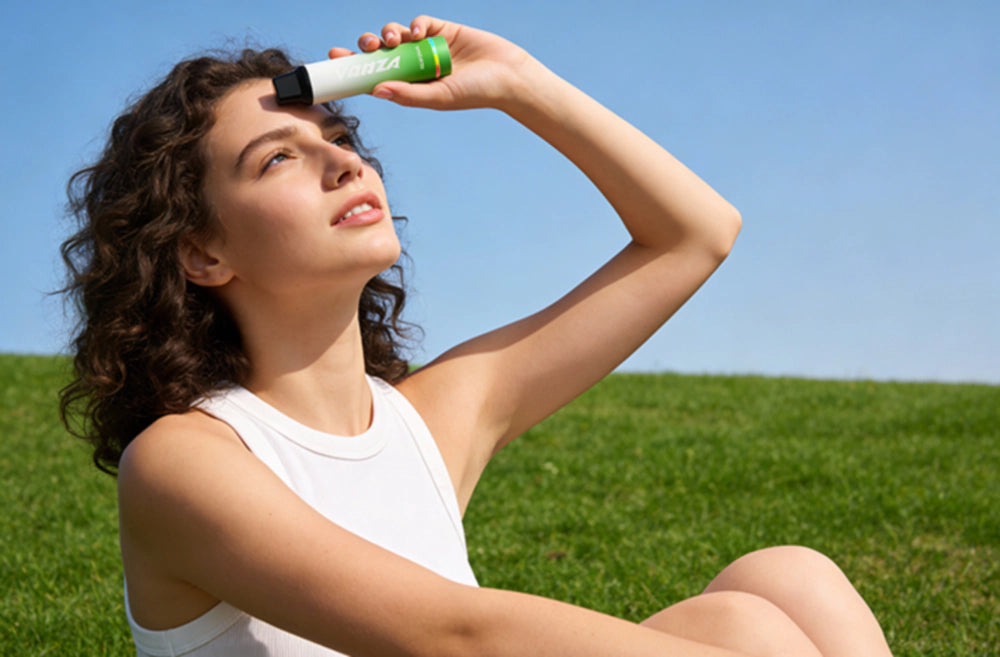 ¡Qué color tan fresco! Es ideal para llevarlo de picnic y tomar el sol. La sensación de bañarnos en el sol con él es simplemente maravillosa~